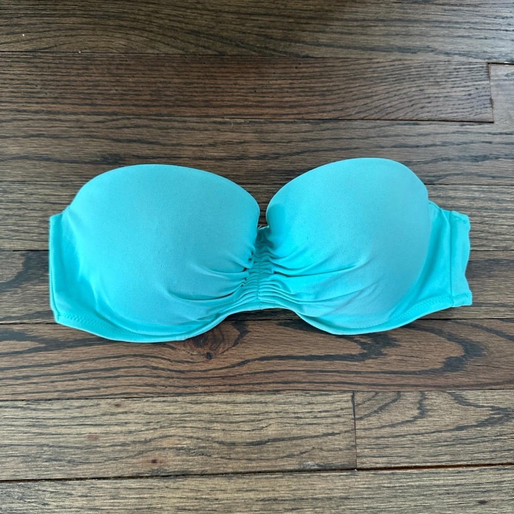 Victoria’s Secret bikini top